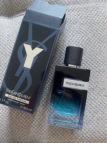 yves saınt laurent Y