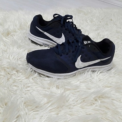 nike spor ayakkabi