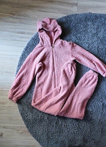 Pembe peluş tulum