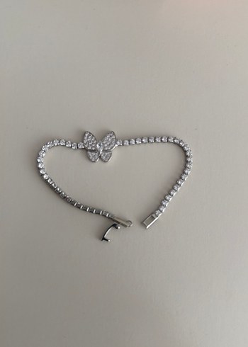 Kelebek Detaylı Işıltılı Bileklik - Görsel 2