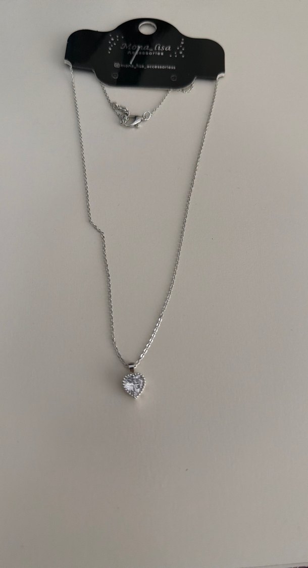 Minimalist Zincir Detaylı Beyaz Kadın Kolye - Görsel 2