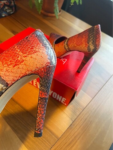 Hotiç Gerçek Deri Kadın Stiletto ve Culutch Çanta - Görsel 8