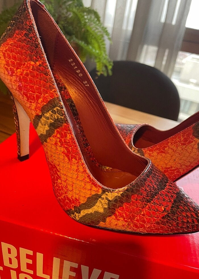 Hotiç Gerçek Deri Kadın Stiletto ve Culutch Çanta - Görsel 3