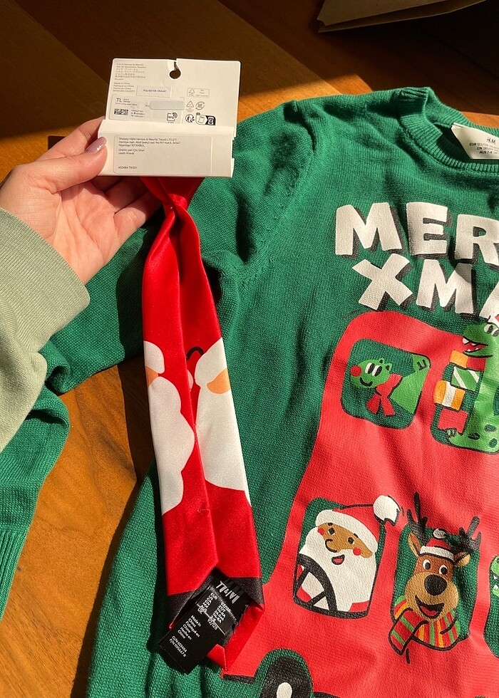 H&M süveter ve kıravat - Görsel 2