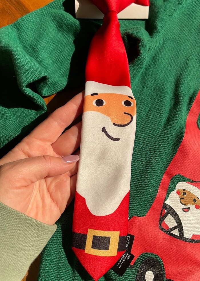 H&M süveter ve kıravat - Görsel 3