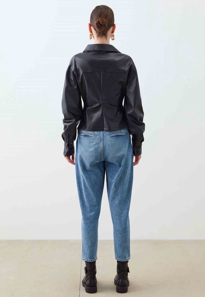 İpekyol Suni Deri büzgülü gömlek - Görsel 4