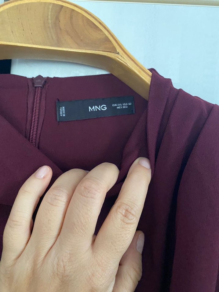 Bordo Yüksek Yakalı Drapeli Midi Elbise - Görsel 5