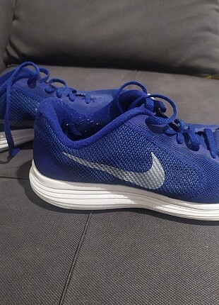 38.5 Beden Nike spor ayakkabı
