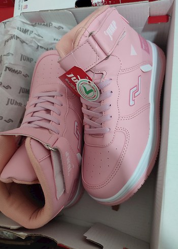 Pembe çocuk bot - Görsel 2