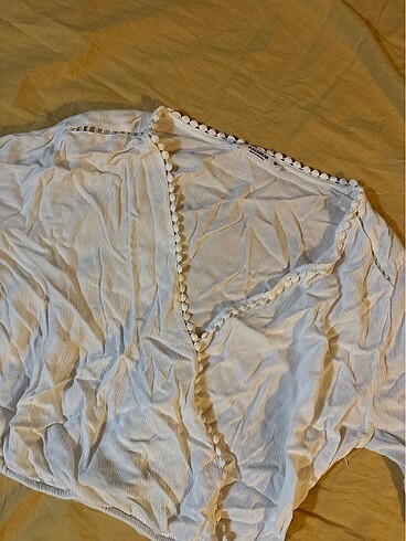 l Beden Pull and bear crop