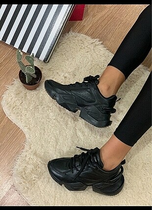Kalın taban sneakers