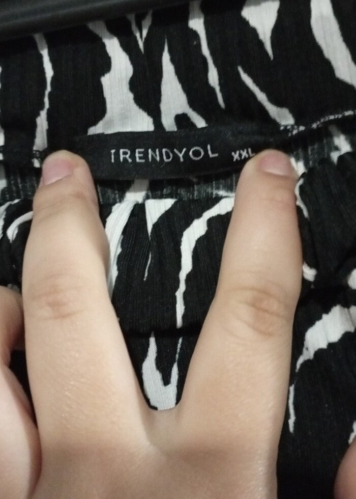 Asimetrik midi boy etek - Görsel 3