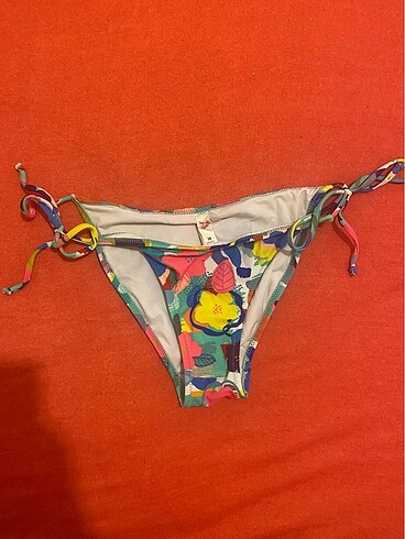 Penti Çiçek Desenli Bikini Altı