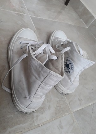 Diğer beyaz converse