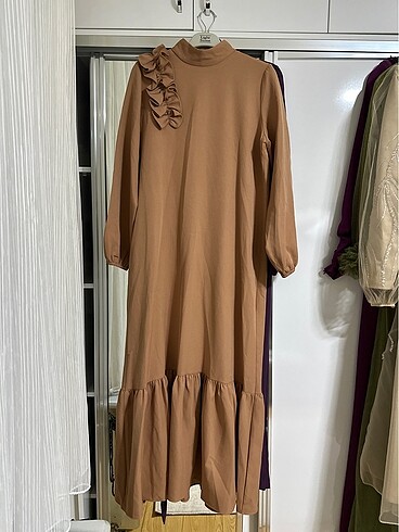 36 Beden camel Renk KEMERLİ FIRFIR DETAY ELBİSE