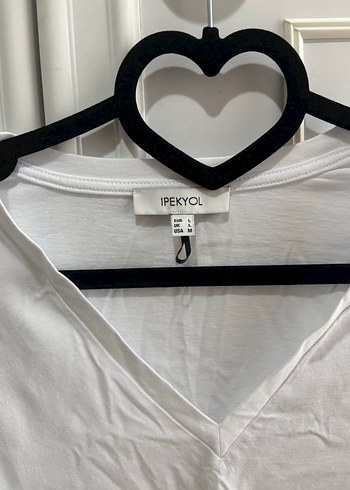 İpekyol Beyaz V Yaka Kadın Tişört - Görsel 2