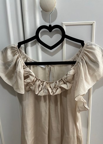 Roman marka Kısa Kollu Bej Keten Fırfırlı Bluz - Görsel 3