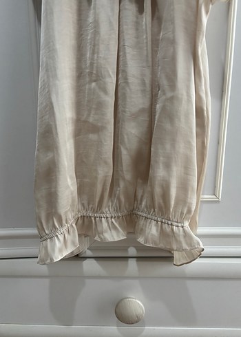 Roman marka Kısa Kollu Bej Keten Fırfırlı Bluz - Görsel 4