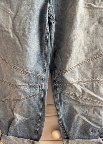 36 Beden BERSHKA BAGGYKadın Gri Mavi Bol Kesim Midi Denim Kot