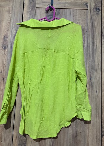 Düğmeli Yeşil  Gömlek - Görsel 3