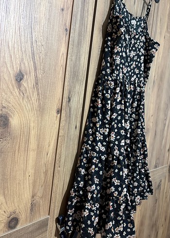 Çiçek Desenli Siyah Askılı  Elbise - Görsel 6