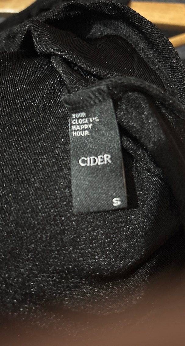 Siyah Asimetrik Crop - Görsel 3