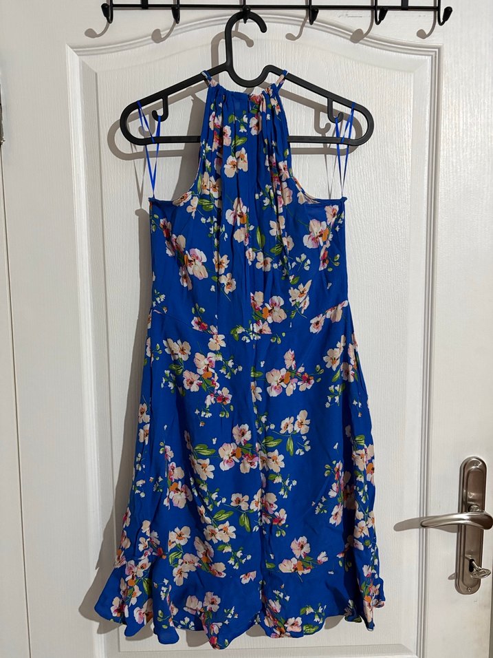 Mavi Çiçekli Elbise - Görsel 3