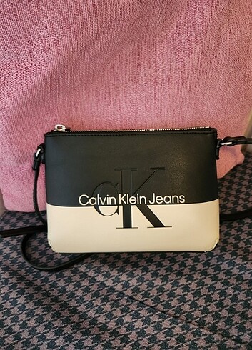 Calvin Klein çanta