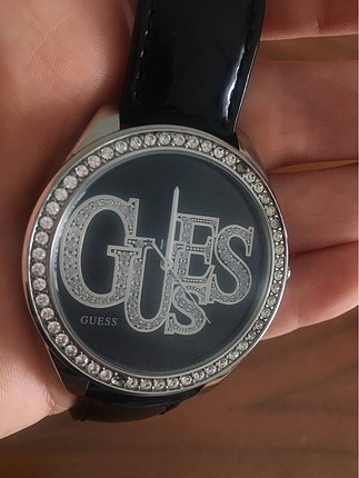 Guess Saat