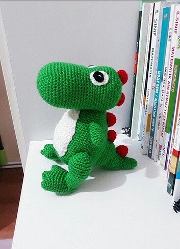 El örgüsü amigurumi dinazor