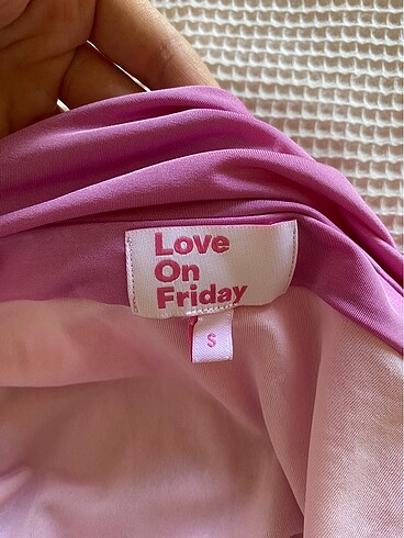 s Beden Love on friday elbise