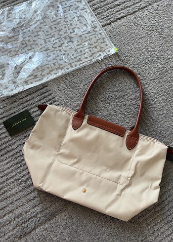 Longchamp m boy krem rengi - Görsel 4