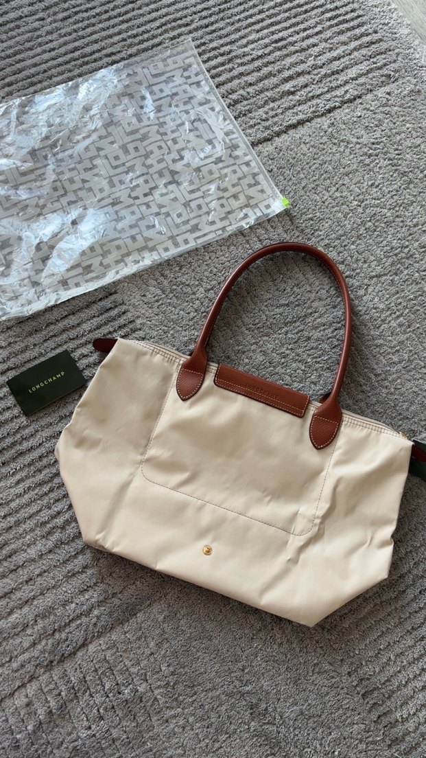 Longchamp m boy krem rengi - Görsel 4