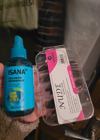 Garnier Takma tırnak ve hacim fön suyu