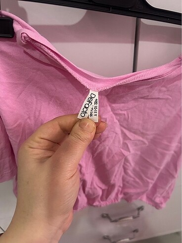 Defacto Pembe crop