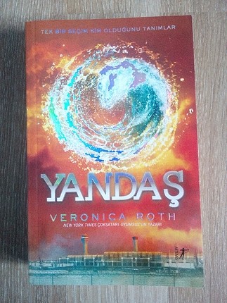 Veronıca Roth Yandaş