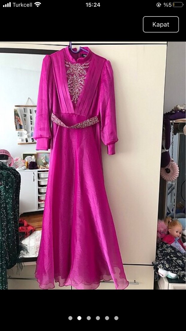 Uzun Fuşya Drapeli Tesettür Abiye - Görsel 2