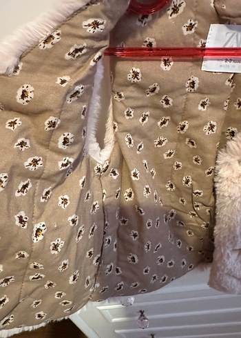 Kız Çocuk Beyaz Kürk Detaylı Yelek - Görsel 5