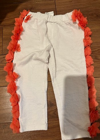 Beyaz Nakışlı Kız Çocuk takım - Görsel 2