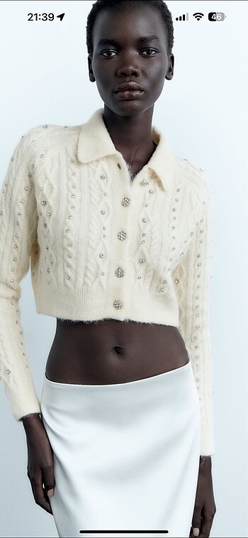 Zara taşlı crop hırka