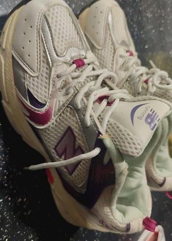 New Balance New Balance Beyaz Bağcıklı Kadın Spor Ayakkabı