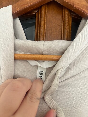 H&M Bej hm sweatshirt