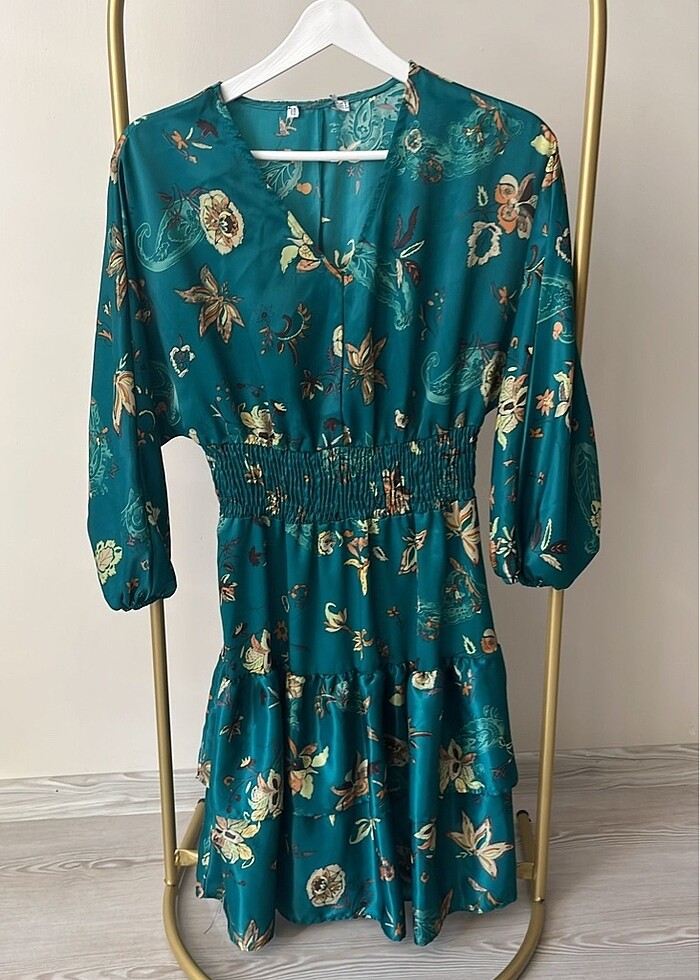 Saten elbise - Görsel 2