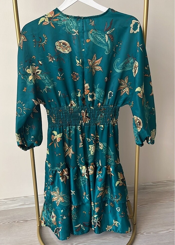 Saten elbise - Görsel 3