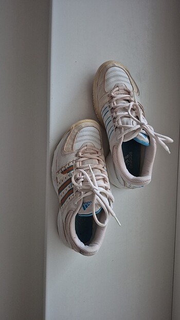 Adidas spor ayakkabı