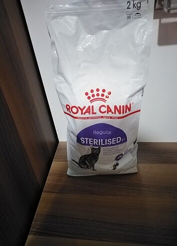 Royal Cann kedı maması yeni alındı sevmediği ıcın satılık