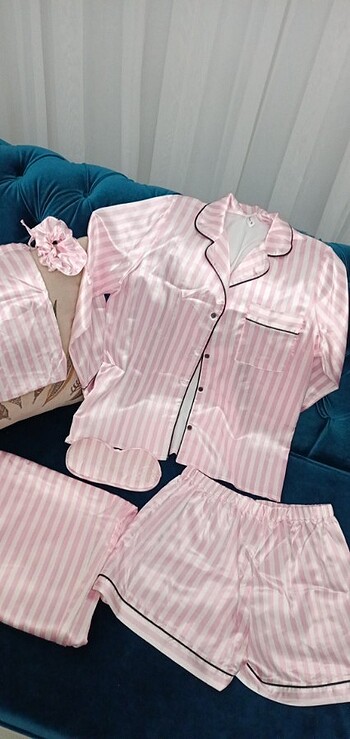 Diğer Pembe saten pijama takımı