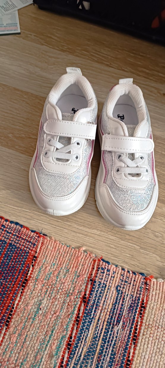 Kız Çocuk Beyaz Renkli Spor Ayakkabı - Görsel 2