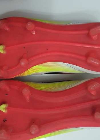 Kırmızı Elastik Bağcıklı Erkek Futbol Ayakkabısı - Görsel 3