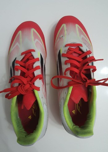 Kırmızı Elastik Bağcıklı Erkek Futbol Ayakkabısı - Görsel 2